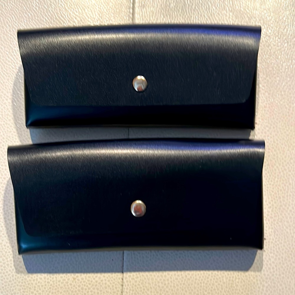 Sunglass/Eyewear Cases New Vegan Black Hard Exterior Snap closure  ** 2/$20 **